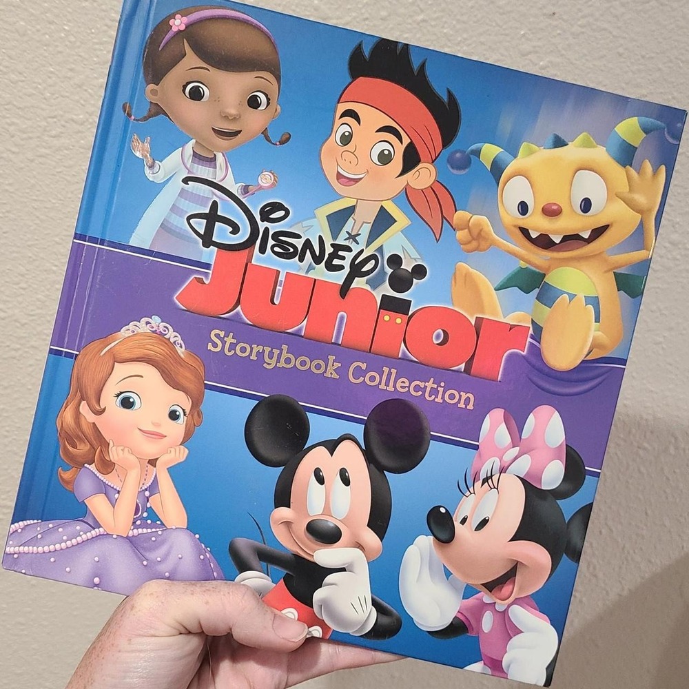 Disney junior storybook collection with